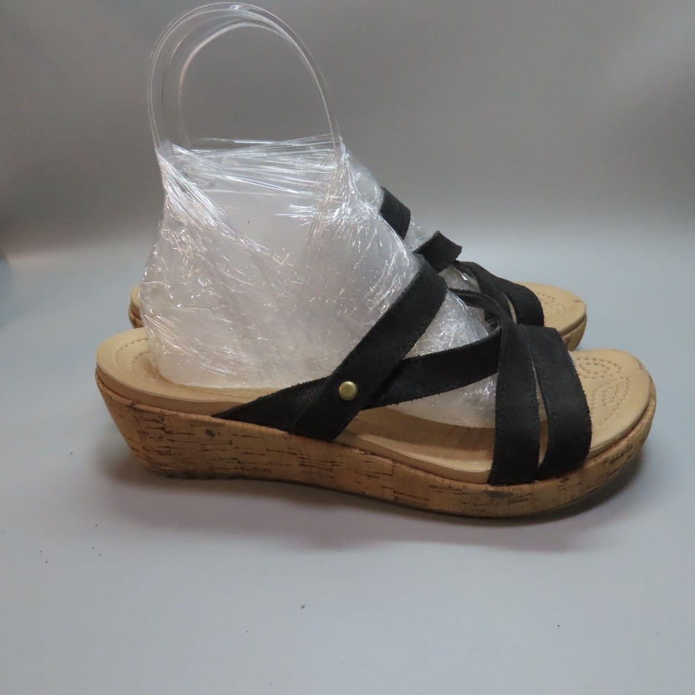 Crocs A-Leigh 2-Strap Mini Wedge sandal in black leather & hazelnut/chai Size W7